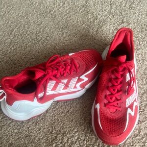 Adidas women’s 8.5/men’s 7 athletic shoe